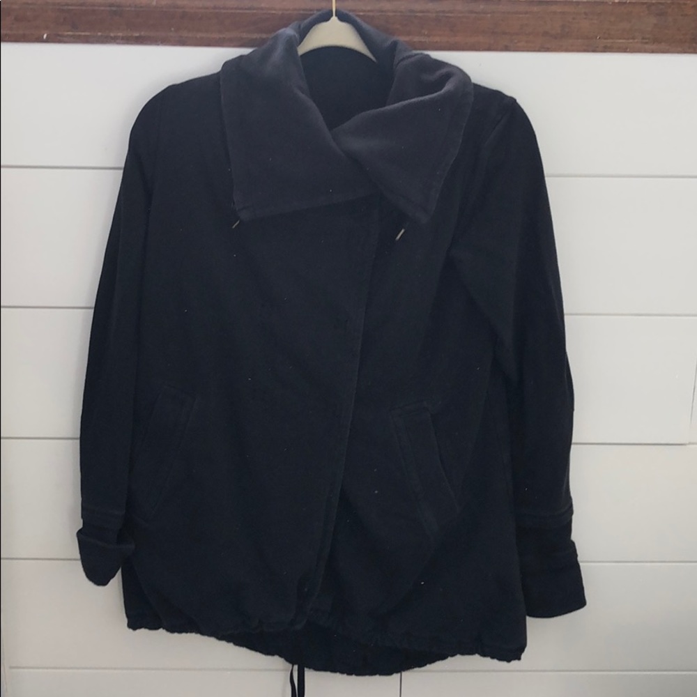 Black lululemon jacket